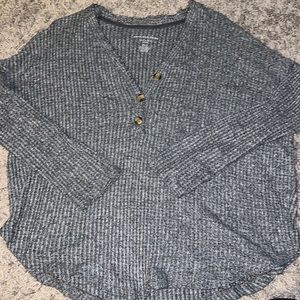 American Eagle Lightweight Sweater